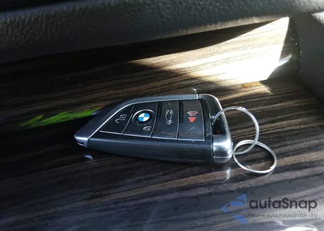 2019 BMW 530E Iperformance z USA, uszkodzony, nr VIN WBAJA9C56KB388594